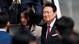 South Koreans sceptical as president offers olive branch to Japan