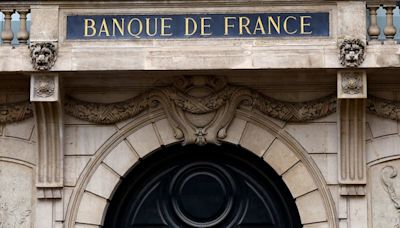 French central bank nudges up Q3 underlying growth forecast to 0.2 pct