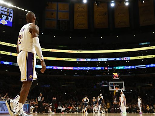 Lakers Notes: LA May Keep Star Role Player, More HC Rumors, NBA Draft Options