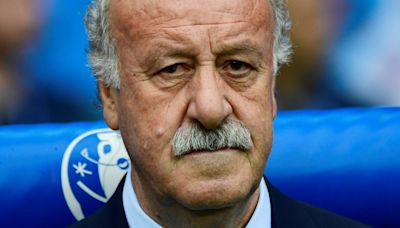 Former coach Del Bosque to lead committee overseeing Spanish federation