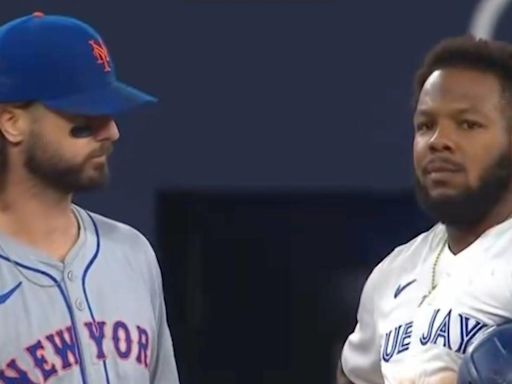 Mets’ Jesse Winker Had Funny Exchange With Vladimir Guerrero Jr. After Throwing Him Out