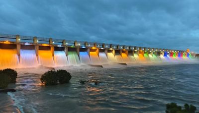 18 more gates of Tungabhadra Reservoir raised to release excess water