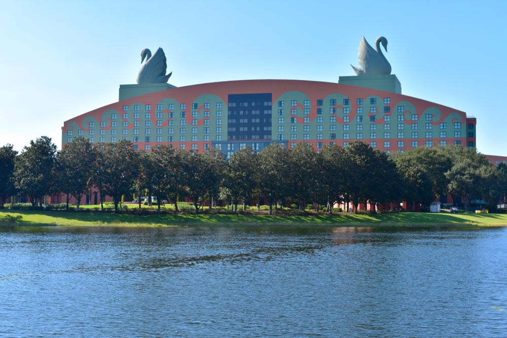 Walt Disney World Swan & Dolphin Resort in Florida US agrees to refinance