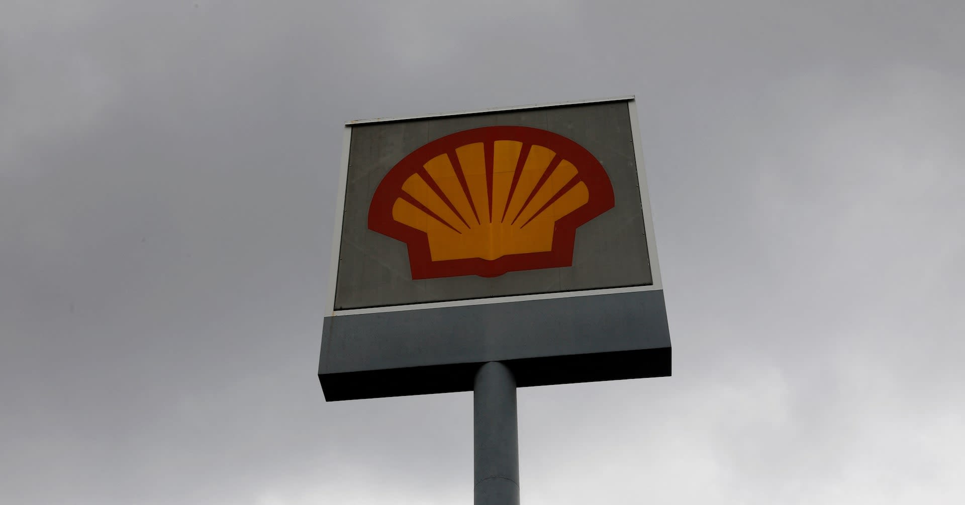 Exclusive: Shell in talks to sell Malaysia fuel stations to Saudi Aramco, sources say