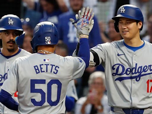 Dodgers win slugfest to escape a sweep in Pittsburgh