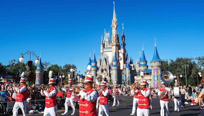 The Ultimate Guide to Magic Kingdom, According to Disney Experts