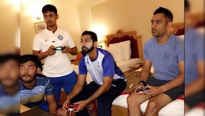 'Do Teen Ghante Akele...': Ex-CSK Star On MS Dhoni's Love For PlayStation | Cricket News