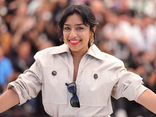 La reacción de la actriz mexicana Adriana Paz al enterarse en pleno vuelo de su triunfo en Cannes