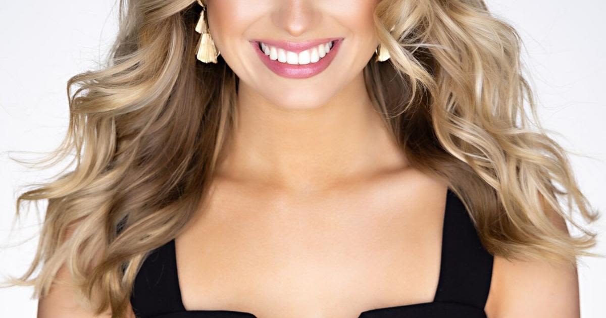 Stockard and Nichols take first night honors in Miss Alabama competition