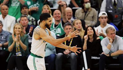 Los Celtics arrasan a Dallas en el primero de la final de la NBA