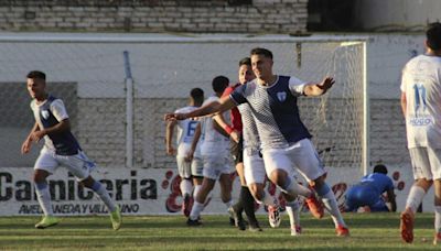 Liga Confluencia: La Amistad venció a Atlético Regina y acaricia el título - Diario Río Negro