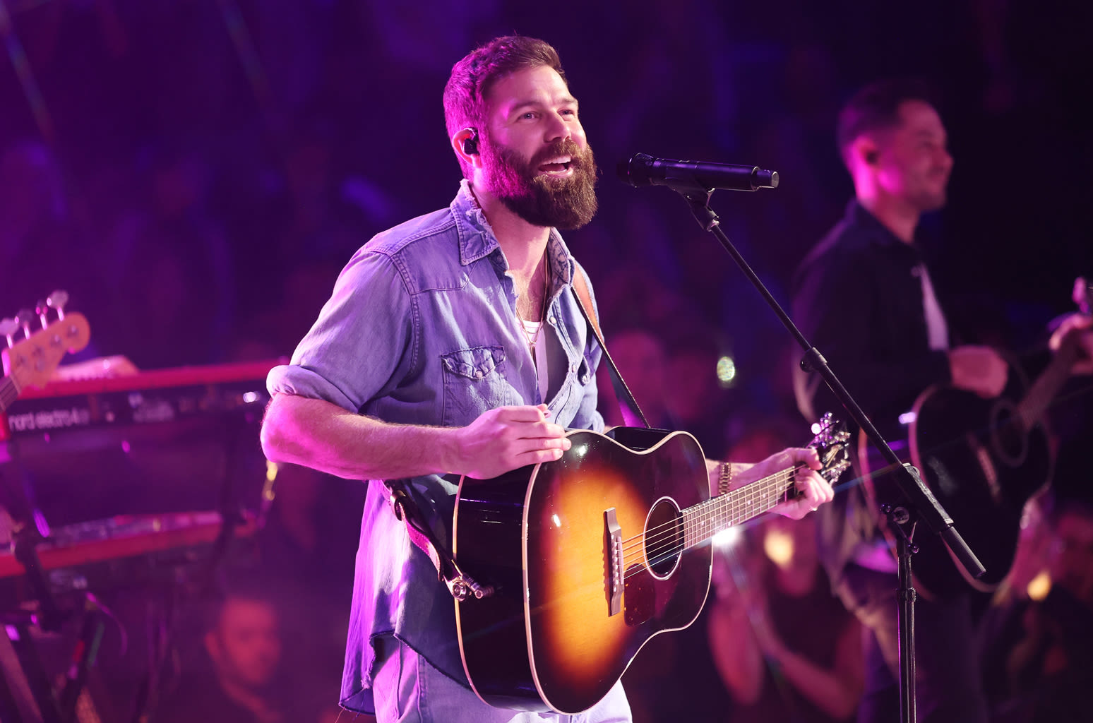 Jordan Davis’ ‘Tucson Too Late’ Travels to No. 1 on Country Airplay Chart