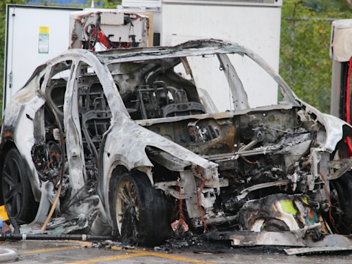 Tesla Catches Fire, Burns to a Crisp at Supercharging Station