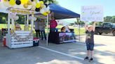 Hospice of Texarkana hosts a lemonade stand for a good cause