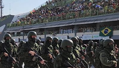 Desfile militar celebra Independência do Brasil no Sambódromo de Manaus