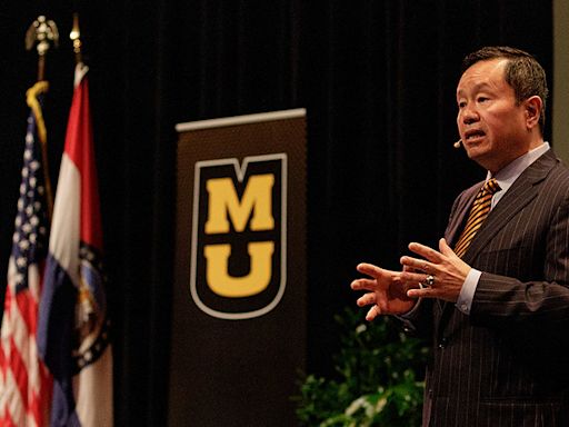 Mizzou faculty opinion of Mun Choi vastly improves 2 years after scathing report