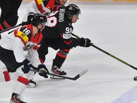 Tavares scores in OT, rescues Canada after it blows 6-1 lead to Austria at hockey worlds | CBC Sports