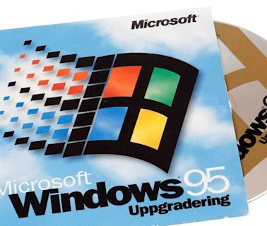 The first-ever copy of Windows 95 shows up, unopened and pristine