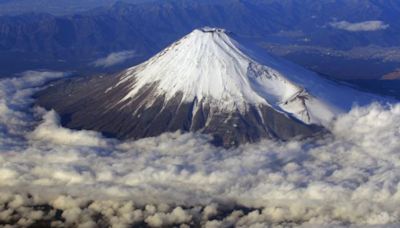 日男子攻頂富士山後失聯 警方於山頂發現3登山客遺體