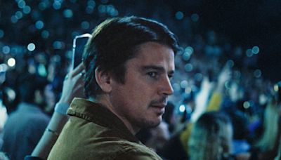 Movie Review: Josh Hartnett goes big as the serial killer in M. Night Shyamalan’s 'Trap'