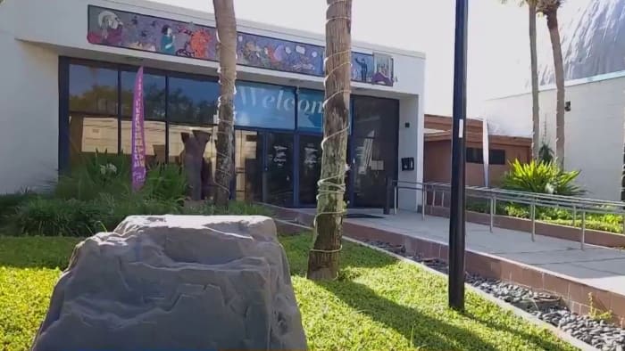 ‘It’s tragic:’ Orlando groups react to Gov. DeSantis cutting arts funding