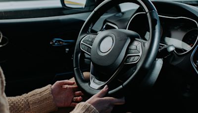 Drivers urged to try trick to stop burning their hands on wheel this summer