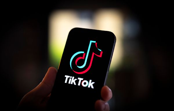 TikTok says it's testing letting users post 60-minute videos