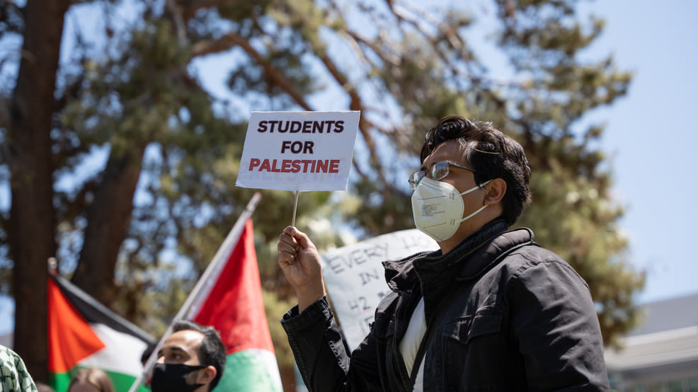 'From the river to the sea, Palestine will be free,' UNLV students chanting during protest