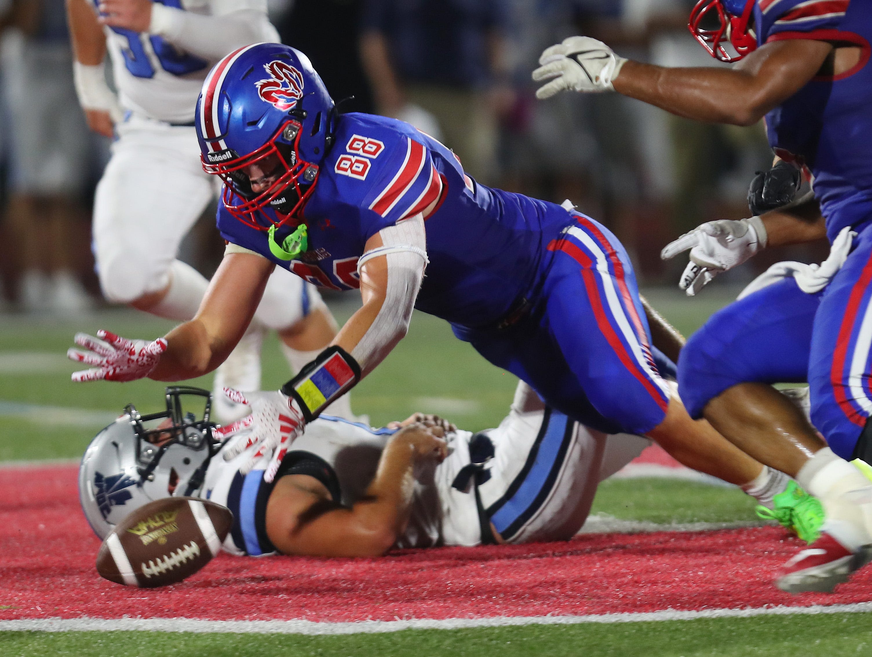 Football: Werlau scores 3TDs, as Carmel hangs on to beat John Jay-EF 45-34