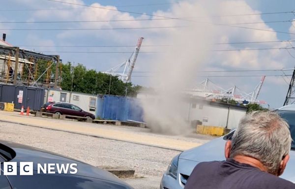 Dust devil filmed dancing across Hampshire industrial park