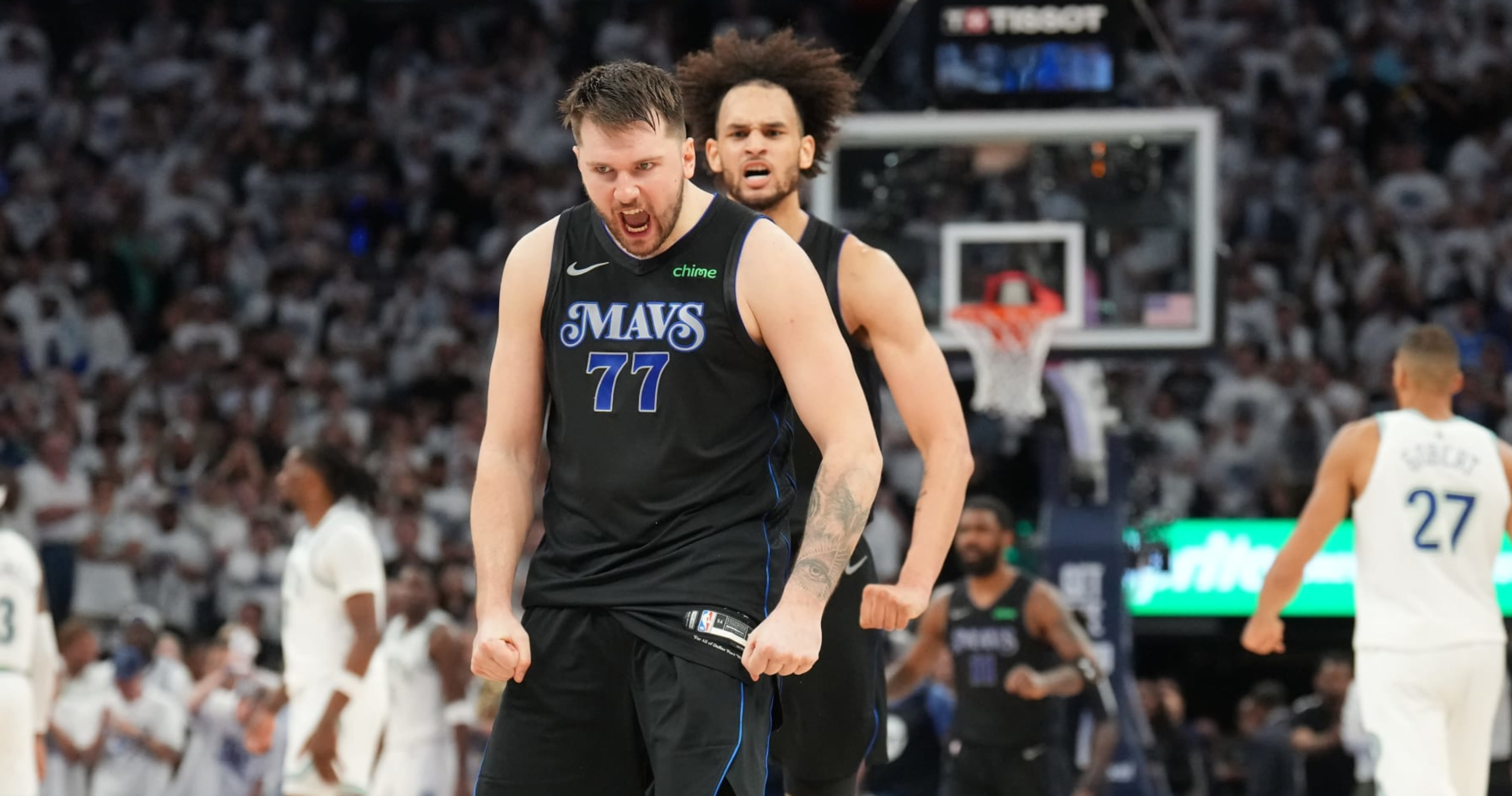 Luka Dončić Compared to Lakers' LeBron James by Mavs' Jason Kidd After Win vs. Wolves