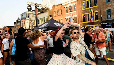 A Nashville Block Party for a Beloved Honky-Tonk