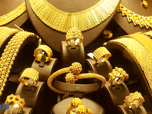 Jewellery stocks rally up to 5% as FM slashes customs duty on gold, silver to 6%