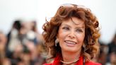 Sophia Loren se fractura y es operada tras un accidente doméstico - La Tercera
