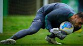 "Precisamos aproveitar o bom momento para fazer um jogo inteligente em Porto Alegre", diz goleiro do Juventude | Pioneiro