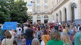 Concentración en Zaragoza en contra de los recortes en Educación