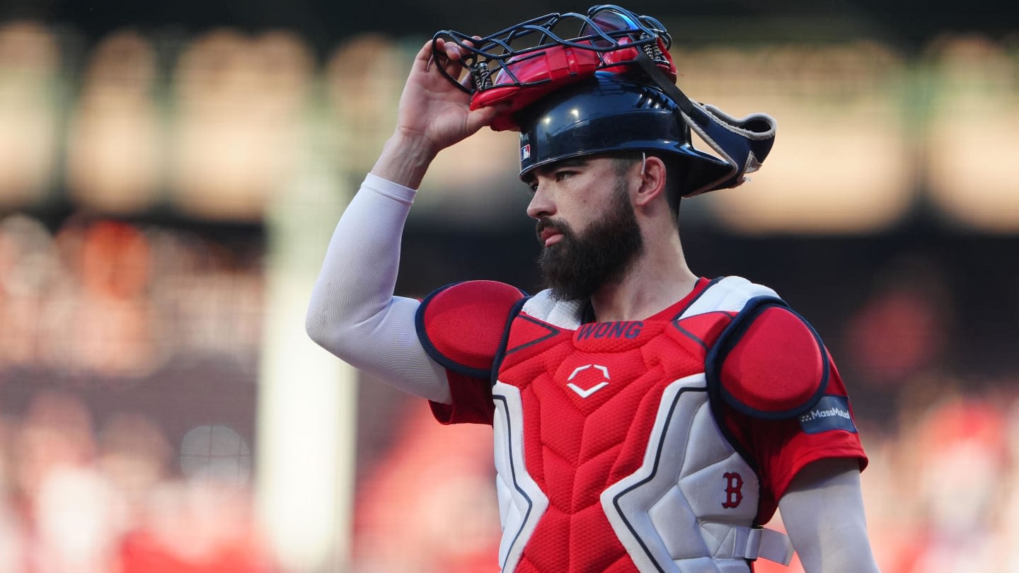 Chicago Cubs Linked to Trade for Red Hot Red Sox Catcher