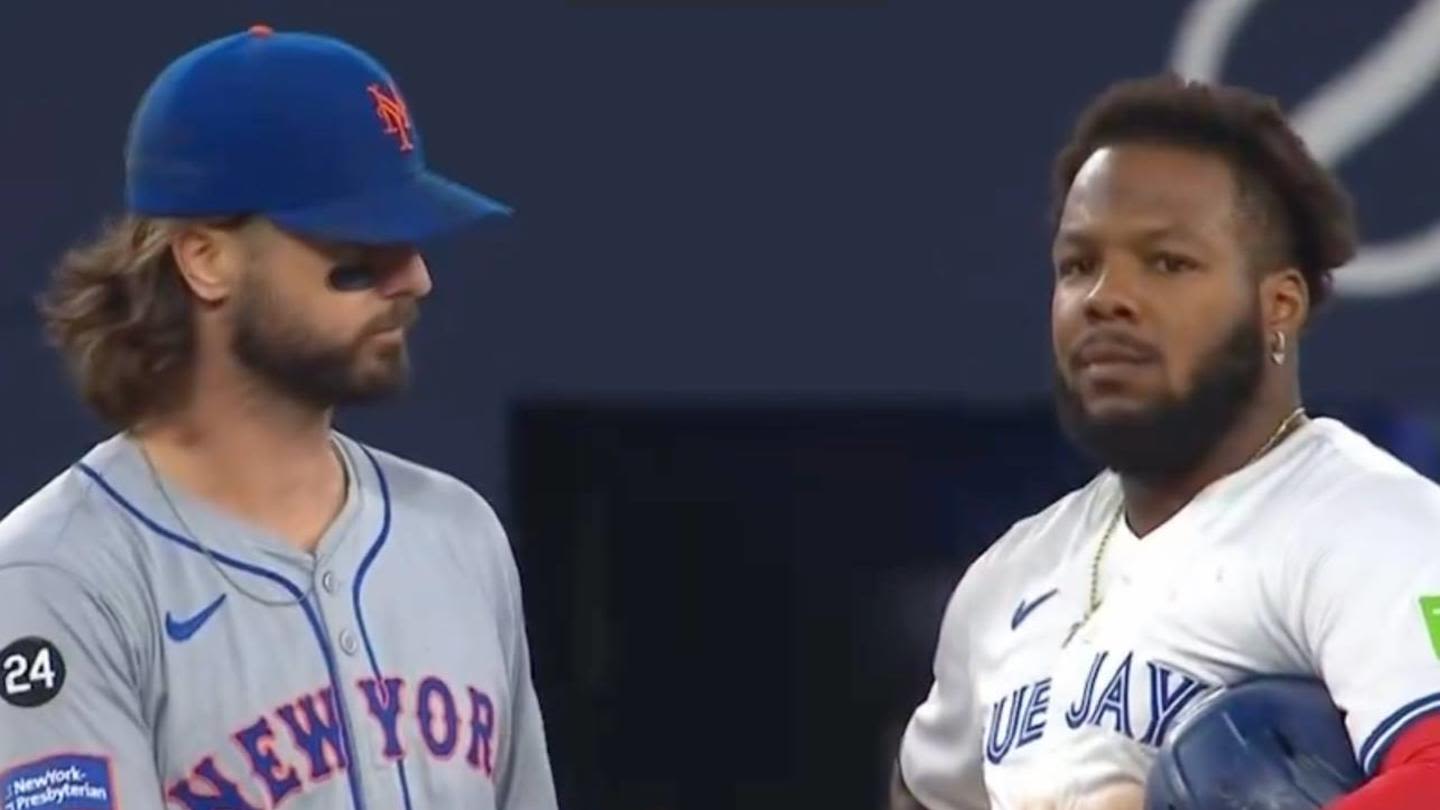 Mets’ Jesse Winker Had Funny Exchange With Vladimir Guerrero Jr. After Throwing Him Out