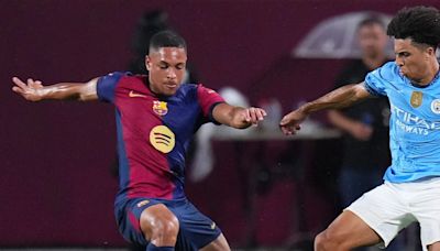 Premier League club make move to sign Barcelona outcast Vitor Roque