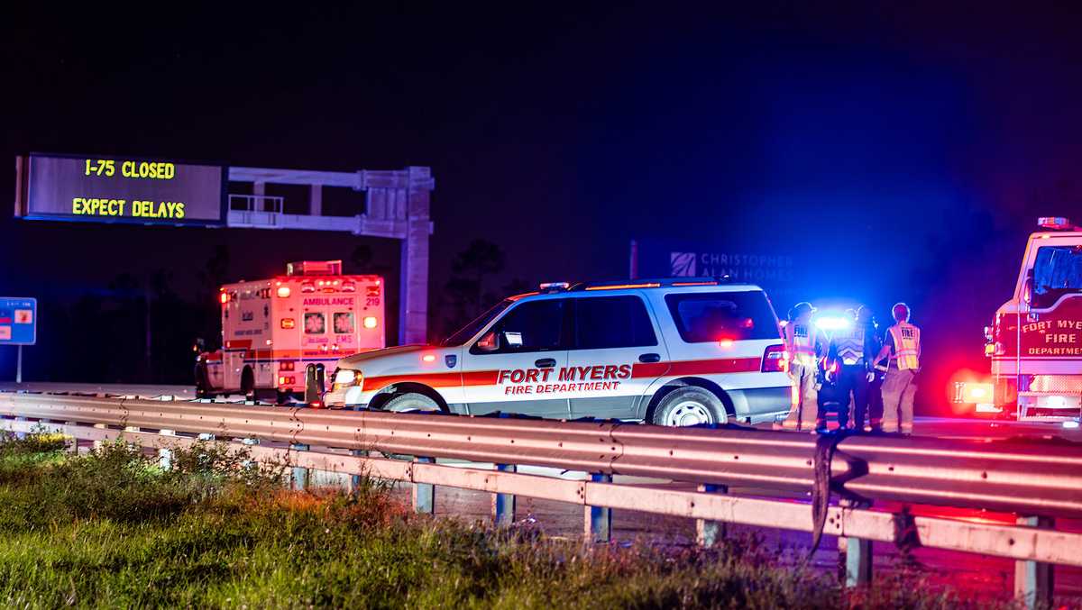 Detectives investigate after deadly crash on I-75 in Fort Myers