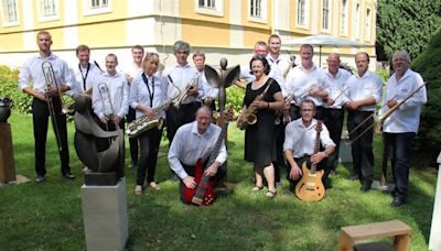 Döbelner Big Band bringt Frank Sinatra nach Niederstriegis