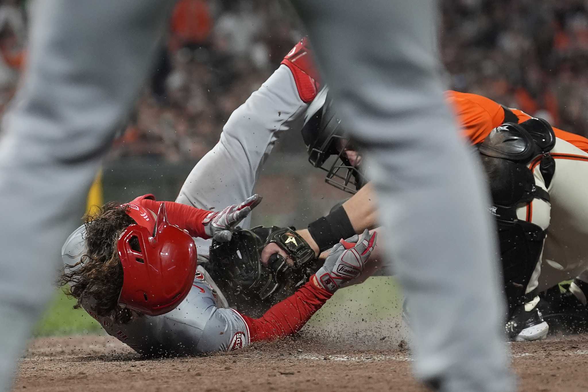 Stuart Fairchild hits inside-the-park homer, Reds beat Giants 4-2 to end 8-game skid