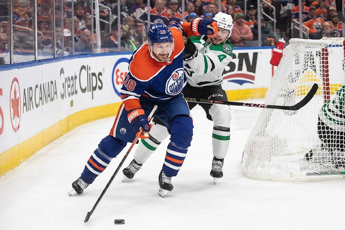 Oilers rally from early deficit to beat Stars 5-2, pull even in West final