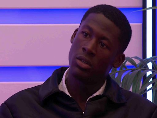 Love Island fans spot the 'real reason' Ayo's head has turned again