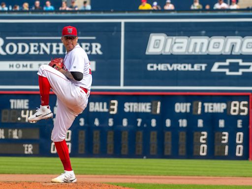 Red Sox righty feels soreness in his shoulder/lat area during rehab outing