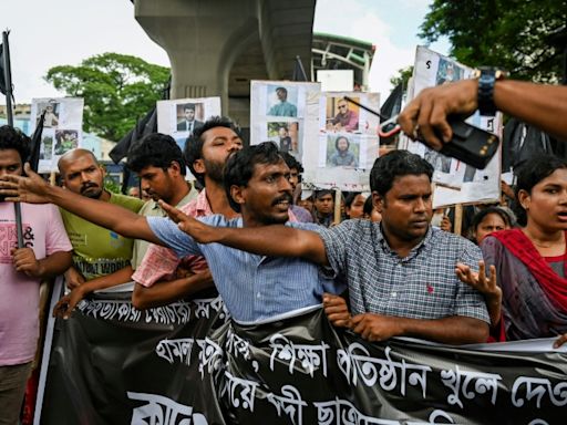 Bangladesh students vow to resume protests unless leaders freed