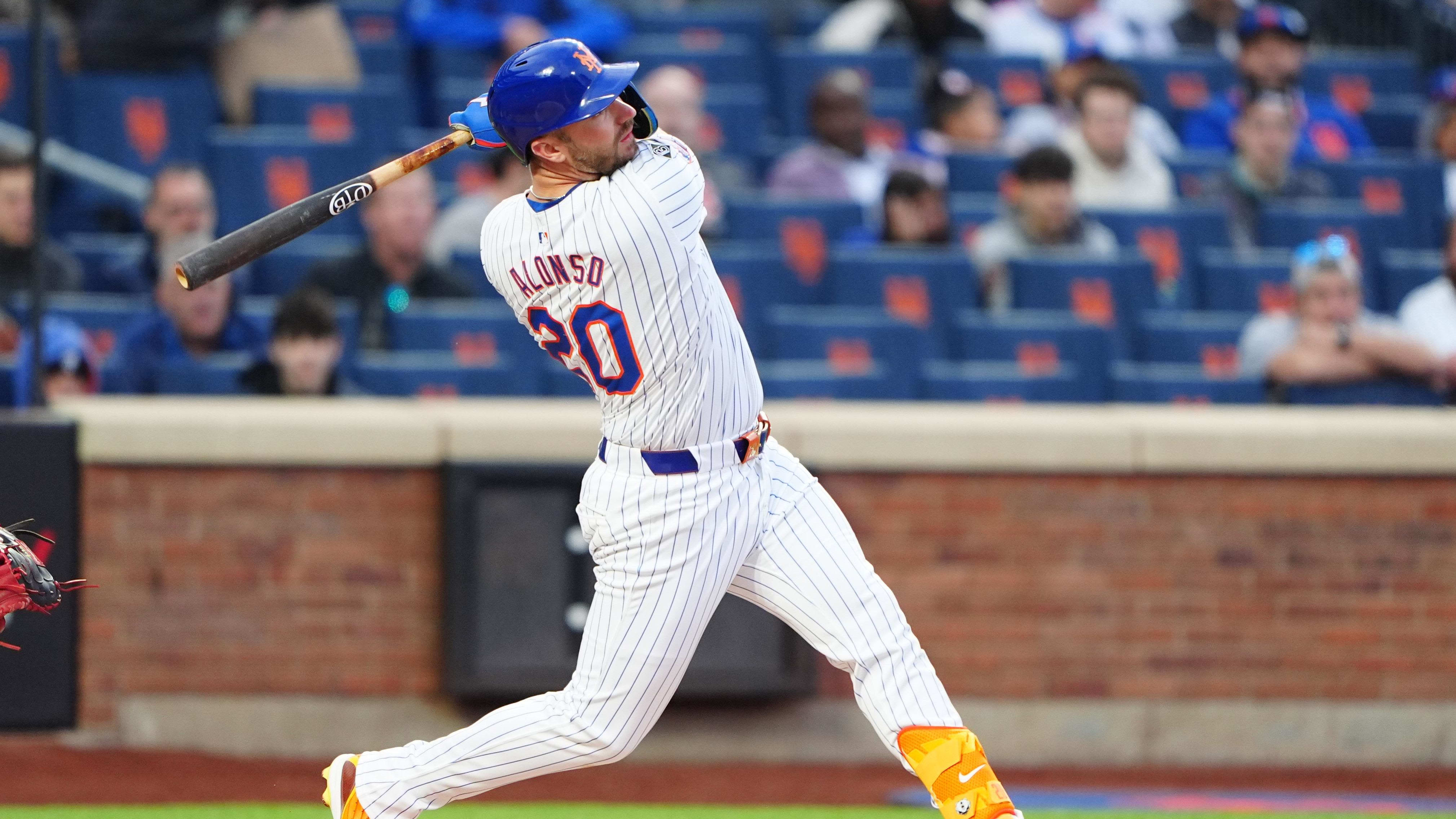 Mariners Floated As Possible Trade Option For Mets Star Pete Alonso By Insider