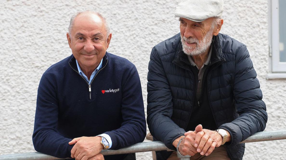 Wembley legends toast Argentina in village pub