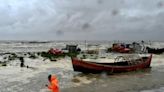 Three dead after cyclone batters Bangladesh and India | Fox 11 Tri Cities Fox 41 Yakima