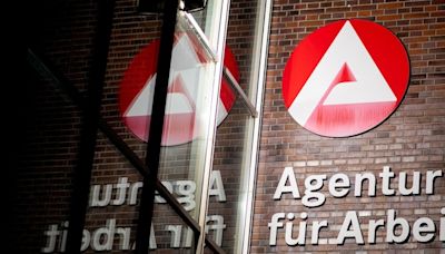 Fallmanagerin übt Kritik - „Kann machen, was man will“: Jobcenter-Mitarbeiterin enthüllt heftige Bürgergeld-Fälle